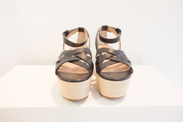 Pour la Victoire Noletta Wedges Pour la Victoire Noletta Wedges