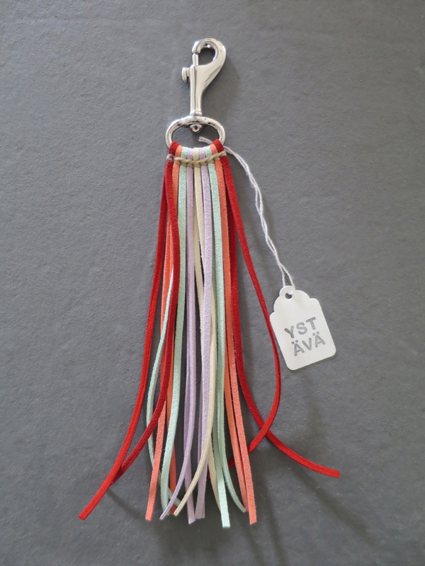 Ystävä Long Tassel Key Chain - Elsa Ystävä Long Tassel Key Chain - Elsa