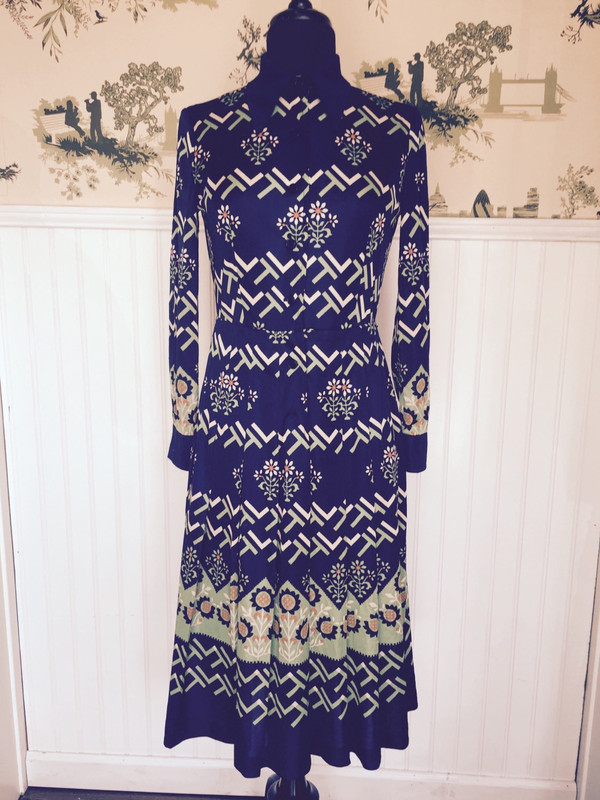 Japanese Jonathan Logan 70's dress in size small Japanese Jonathan Logan 70's dress in size small