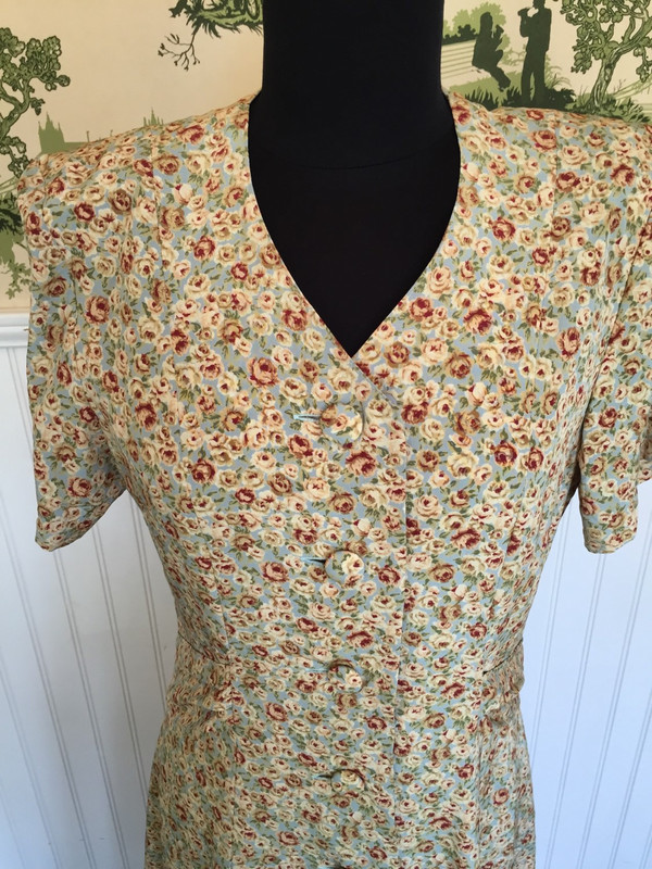Metro Nome floral 70's buttonup dress size small to medium Metro Nome floral 70's buttonup dress size small to medium