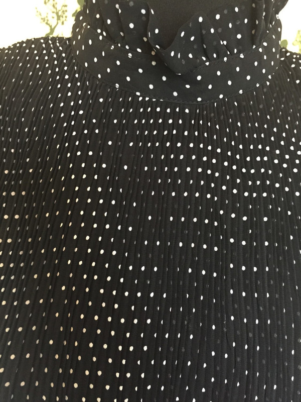 Smock style polka dot pleated designer Japanese dress size Large Smock style polka dot pleated designer Japanese dress size Large
