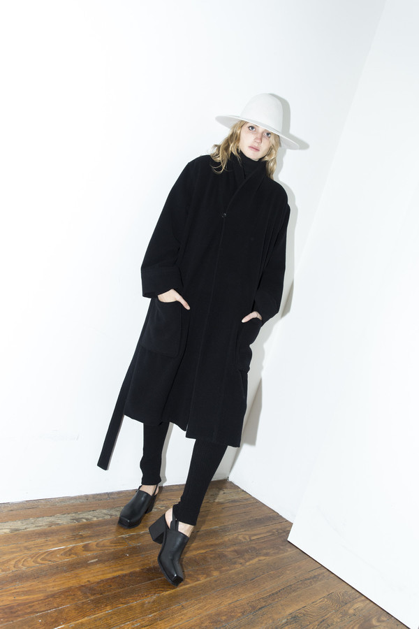 Assembly New York Black Robe Coat Assembly New York Black Robe Coat