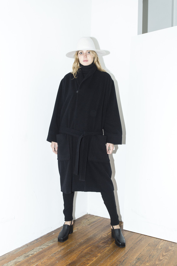Assembly New York Black Robe Coat Assembly New York Black Robe Coat