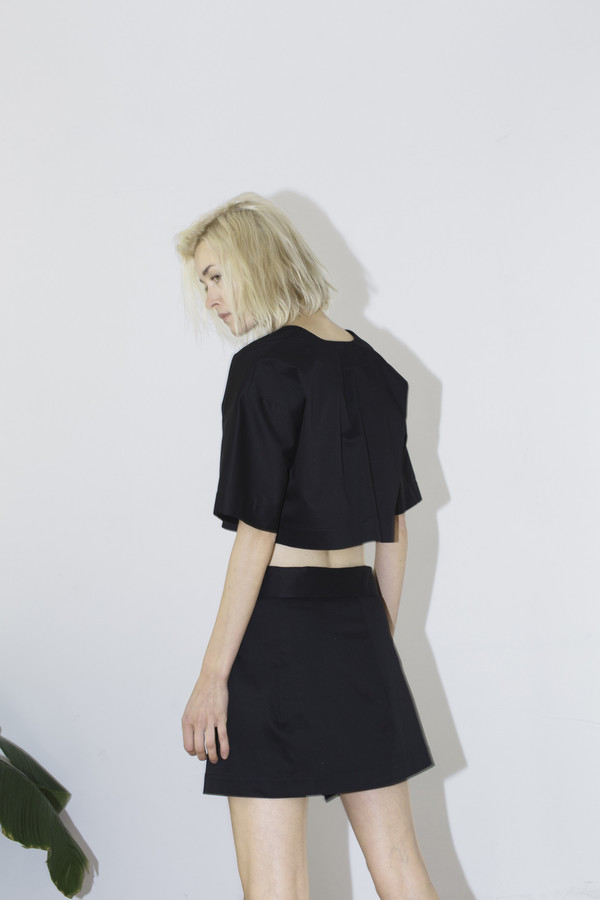 Index Black Cropped Vneck Index Black Cropped Vneck