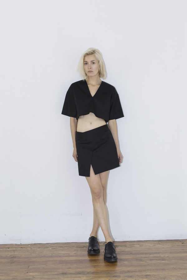 Index Black Cropped Vneck Index Black Cropped Vneck