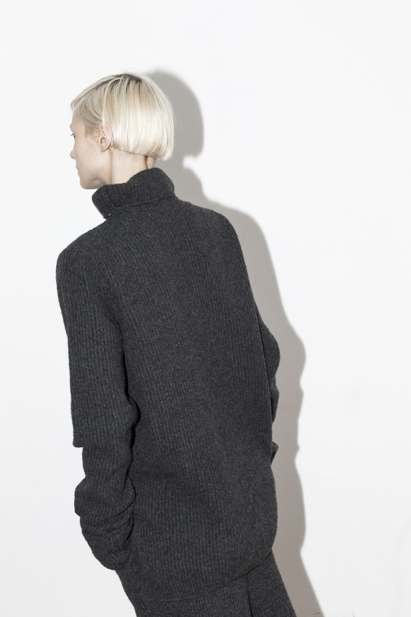 Yune Ho Madison Turtle Pullover Yune Ho Madison Turtle Pullover