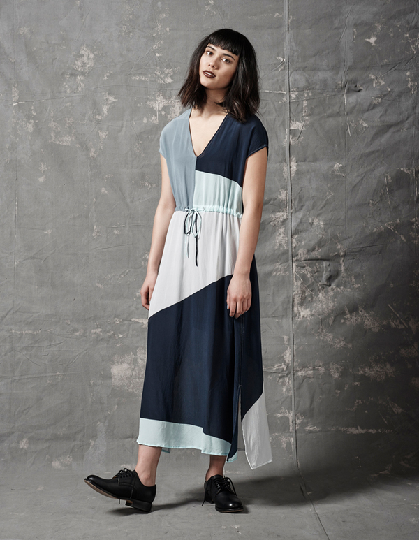 ALI GOLDEN DRAWSTRING DRESS - BLACK ALI GOLDEN DRAWSTRING DRESS - BLACK
