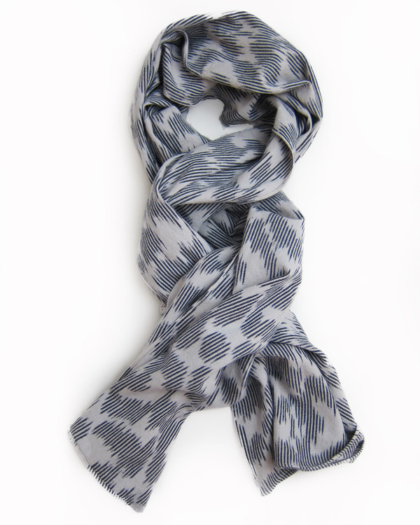 esby IKAT LARGE SCARF - CREAM/NAVY esby IKAT LARGE SCARF - CREAM/NAVY