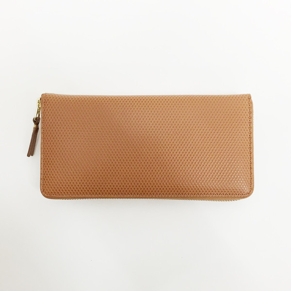Comme des Garcons - Luxury Group Beige Long Wallet Comme des Garcons - Luxury Group Beige Long Wallet