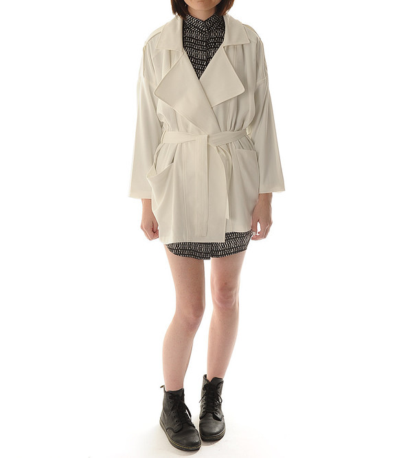 Shakuhachi China White Overcoat Shakuhachi China White Overcoat