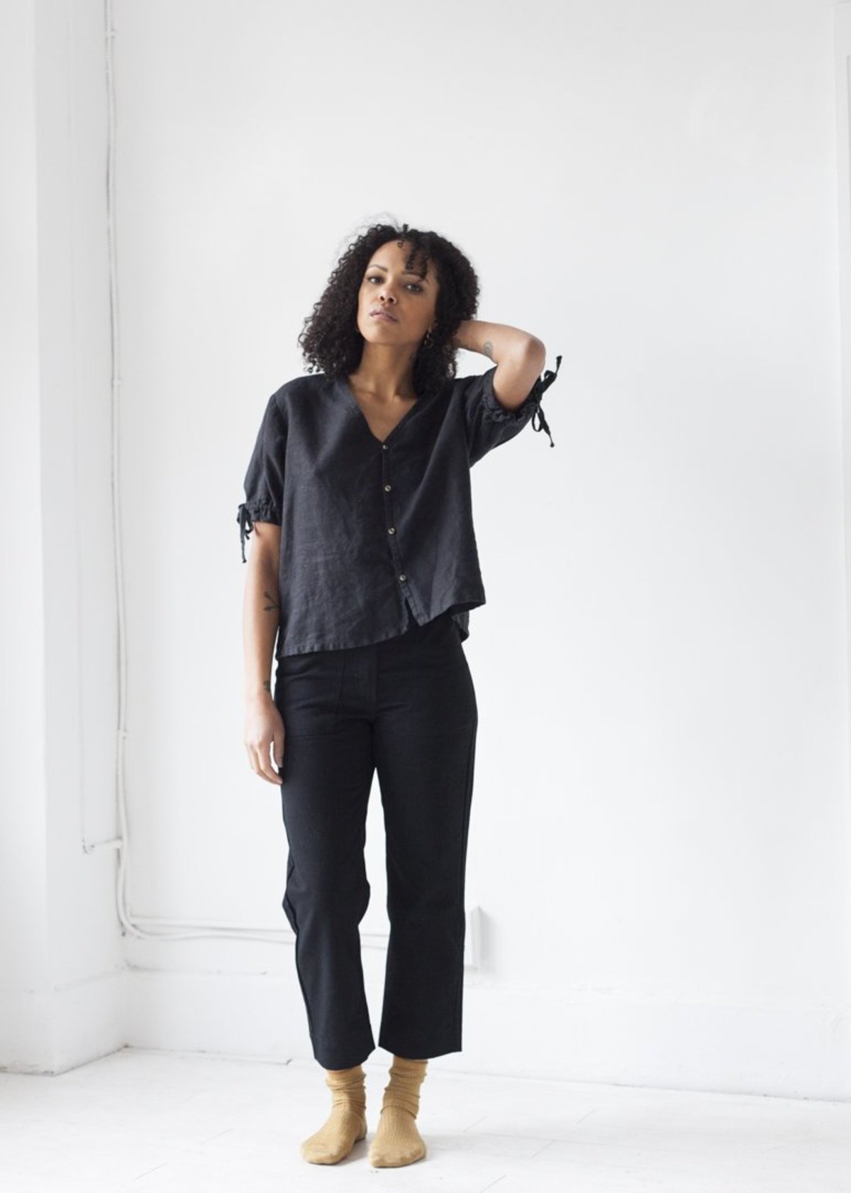 Beaton Linen Utility Trouser - Black 