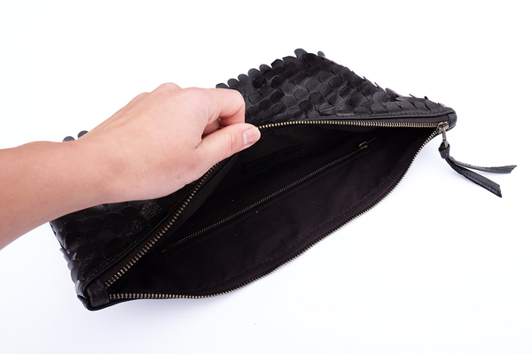 Primecut SCALLOP OVERSIZED CLUTCH Primecut SCALLOP OVERSIZED CLUTCH