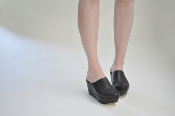 The Palatines Lacuna Clog The Palatines Lacuna Clog