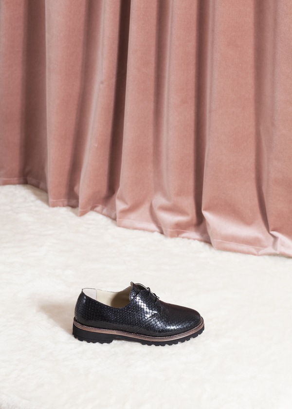 Anniel Derby - black scale Anniel Derby - black scale