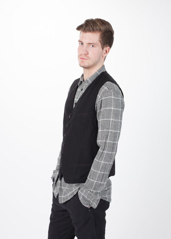 Hannes Roether Pose Vest Hannes Roether Pose Vest