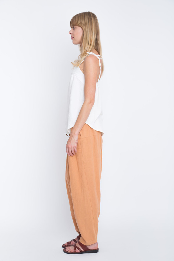 Namche Bazaar Tie Shoulder Camisole Namche Bazaar Tie Shoulder Camisole