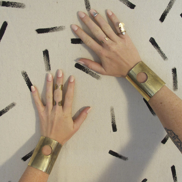 Passage cuff Passage cuff