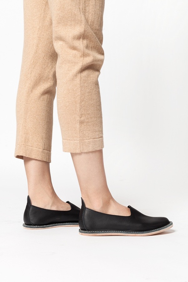 Vayarta Leather Slip On - black Vayarta Leather Slip On - black