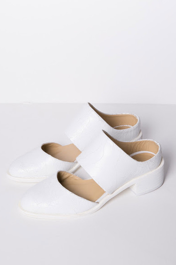 LOQ Coruna Mule - White LOQ Coruna Mule - White