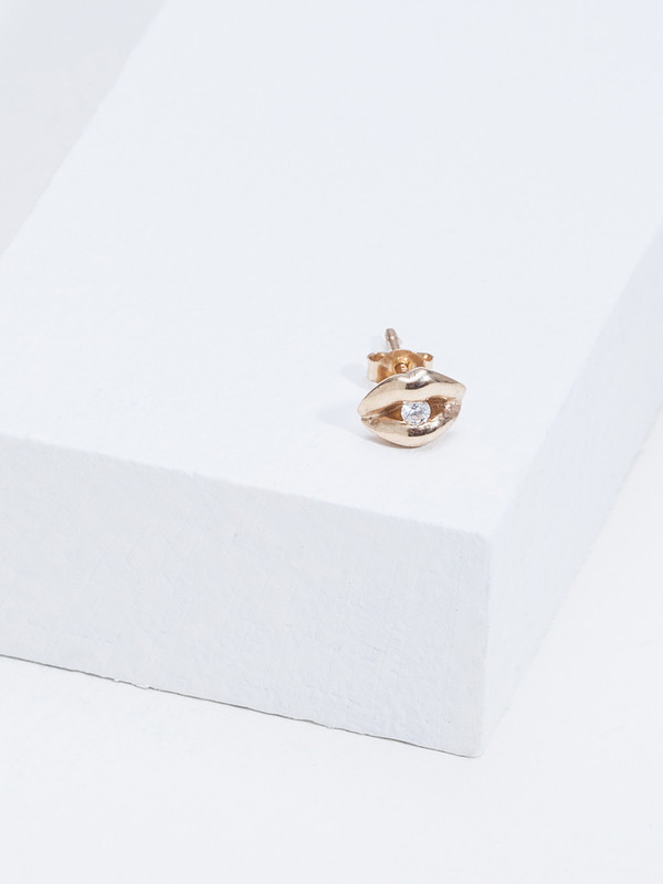 WINDEN Diamond Kiss Stud WINDEN Diamond Kiss Stud