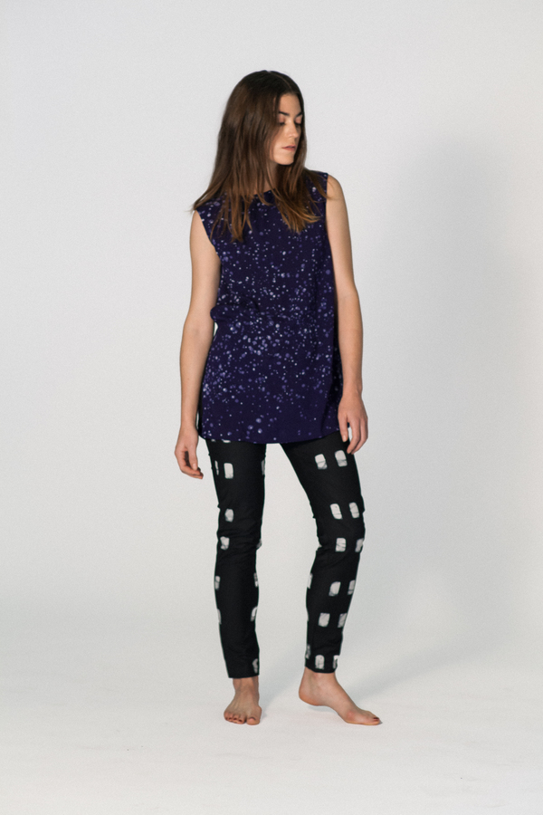 OSEI-DURO TAIFA SPLIT TOP - NAVY SPLATTER OSEI-DURO TAIFA SPLIT TOP - NAVY SPLATTER