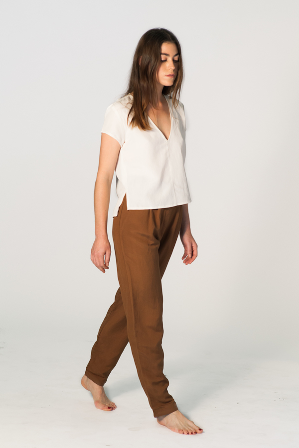 ALI GOLDEN V NECK TEE - WHITE ALI GOLDEN V NECK TEE - WHITE