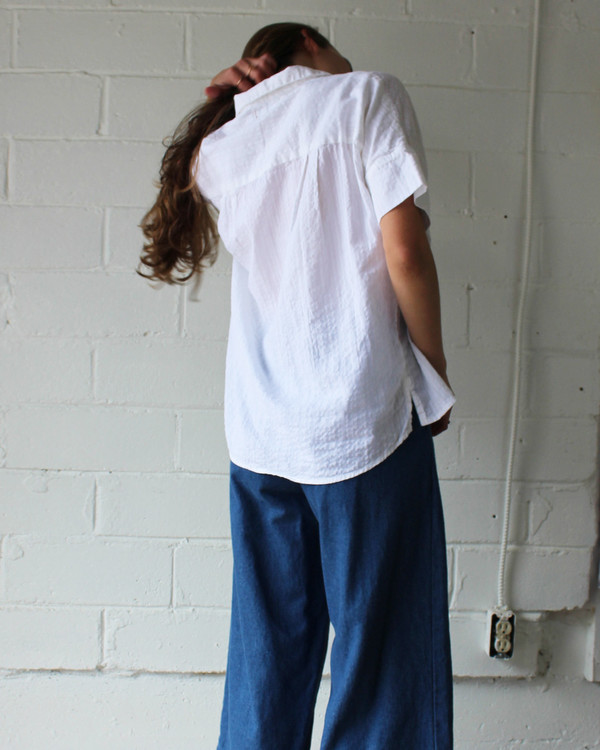 esby STELLA BUTTON DOWN - WHITE DOBBY esby STELLA BUTTON DOWN - WHITE DOBBY