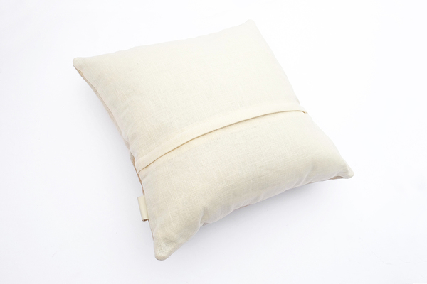 Primecut Palomino Cowhide Pillow Primecut Palomino Cowhide Pillow