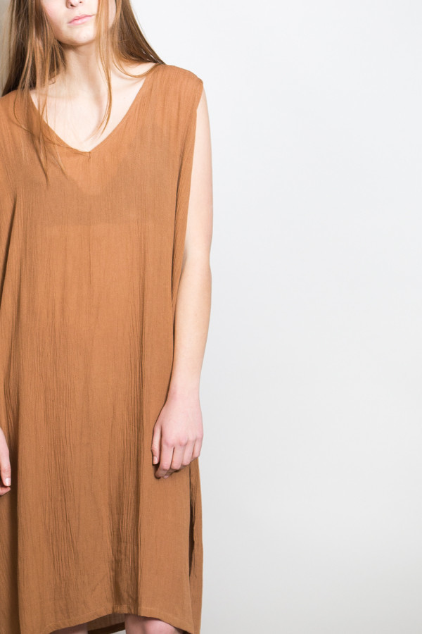 Revisited Crushed Cotton V-Dress / Siena Revisited Crushed Cotton V-Dress / Siena