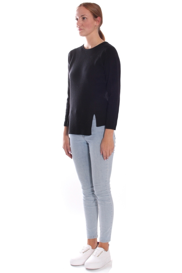 Nomia Split Hem Sweater Nomia Split Hem Sweater