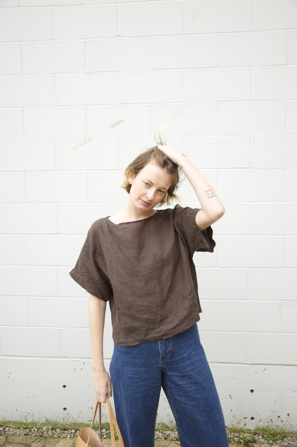 Black Crane Linen Square Top - charcoal Black Crane Linen Square Top - charcoal
