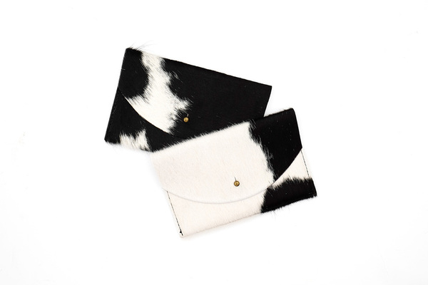 Primecut BLACK + WHITE PASSPORT CLUTCH Primecut BLACK + WHITE PASSPORT CLUTCH