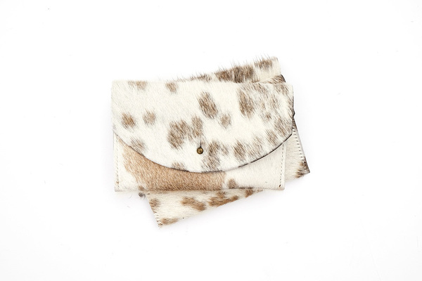 Primecut TAN SPOTTED PASSPORT CLUTCH Primecut TAN SPOTTED PASSPORT CLUTCH