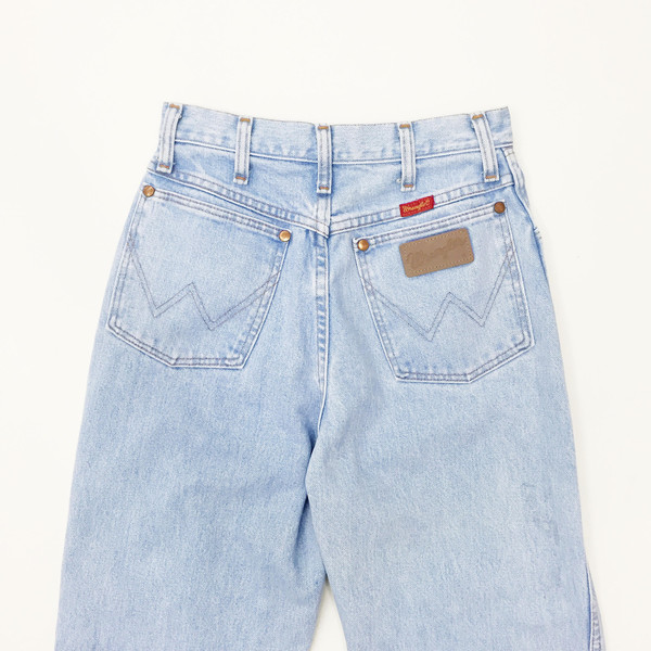 Babysitter Blue Wrangler Jeans Babysitter Blue Wrangler Jeans