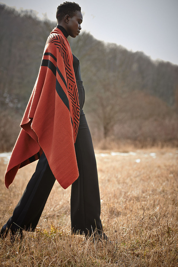 VOZ Apparel Comunidad Wrap VOZ Apparel Comunidad Wrap