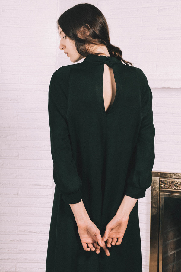 Kate Towers deep green dress with stripe Kate Towers deep green dress with stripe