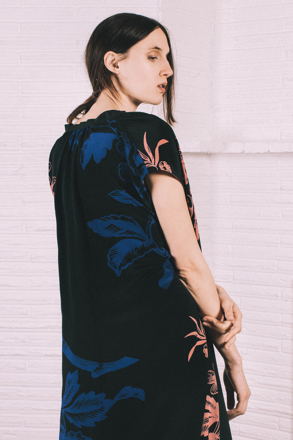 Kate Towers Day Dress - black floral Kate Towers Day Dress - black floral