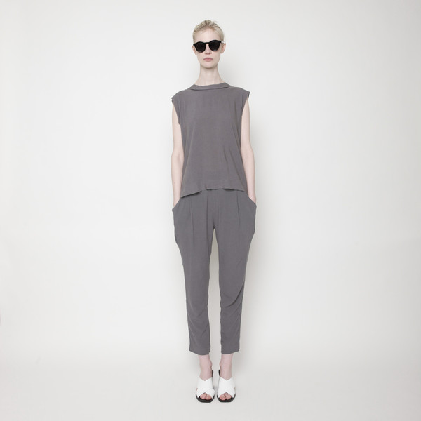 7115 by Szeki Signature Linen Gathered Trouser - Gray 7115 by Szeki Signature Linen Gathered Trouser - Gray