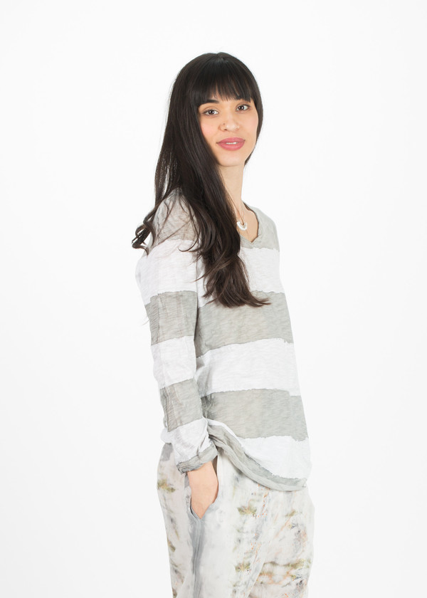 Gilda Midani V-Neck Tunic Tee Gilda Midani V-Neck Tunic Tee