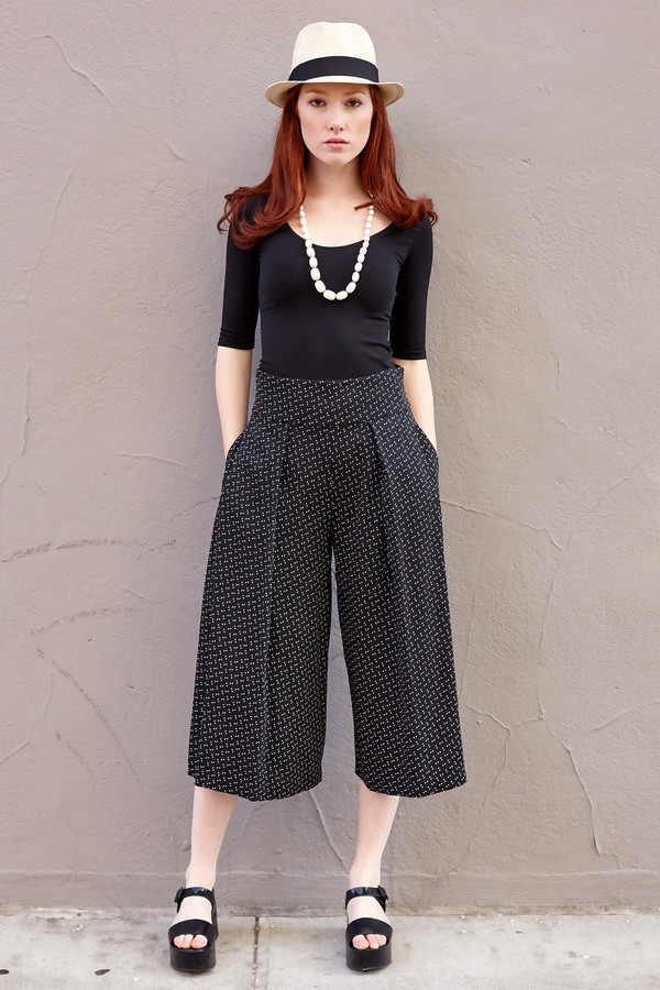 Nicole Miller Printed Crop Pant Nicole Miller Printed Crop Pant