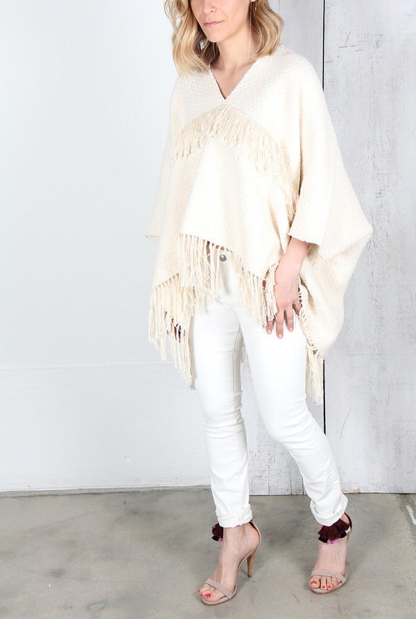 APIECE APART V-NECK FRINGE PONCHO APIECE APART V-NECK FRINGE PONCHO
