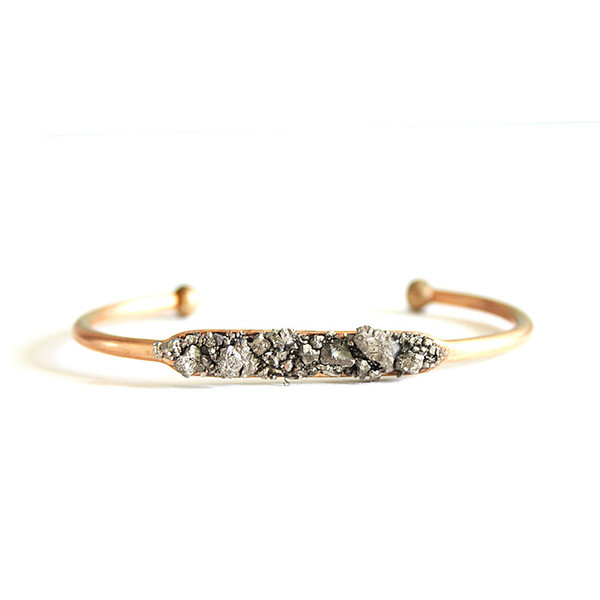 dea dia large crystal cuff dea dia large crystal cuff