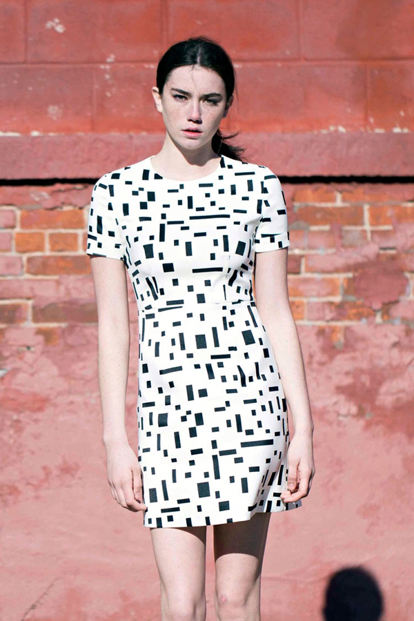 Lookast Square Point White Dress Lookast Square Point White Dress