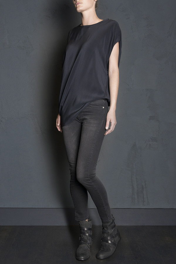 Asymmetric Sleeveless Blouse Asymmetric Sleeveless Blouse