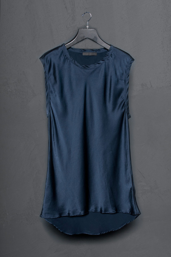 KES Cover Stitch Sleeveless Blouse KES Cover Stitch Sleeveless Blouse
