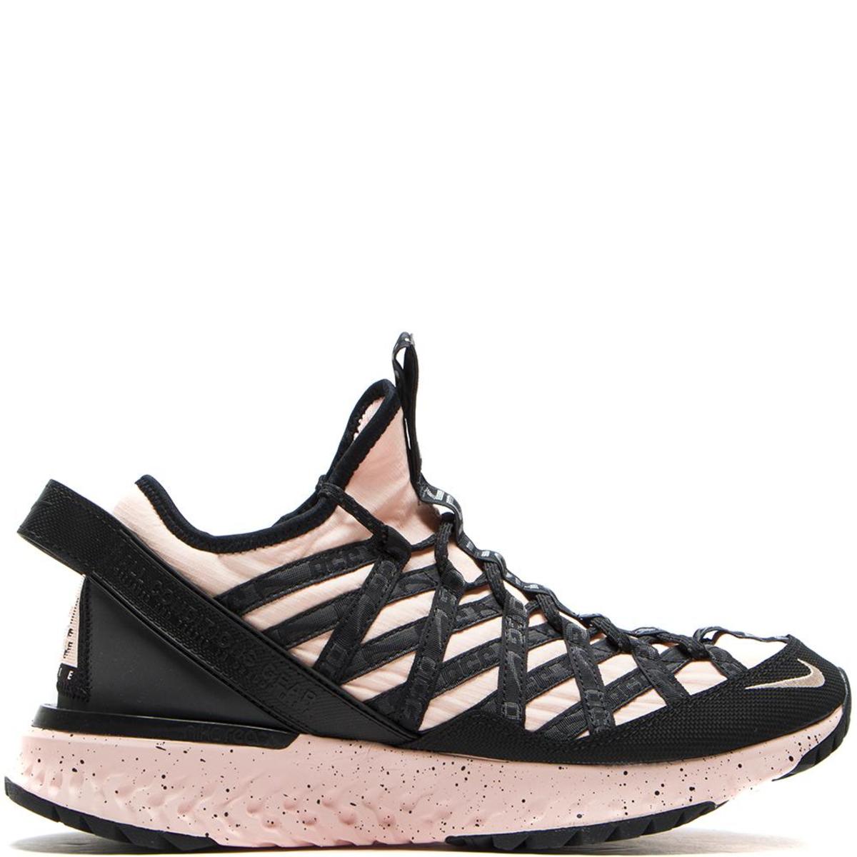 nike acg react terra gobe melon tint