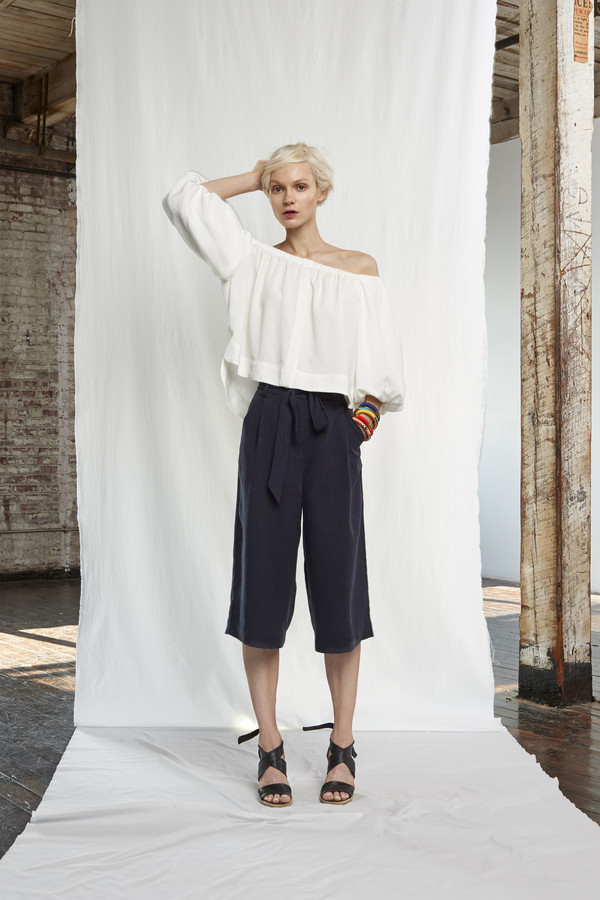 Whit Balloon Blouse in White Whit Balloon Blouse in White