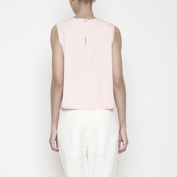 7115 by Szeki Crew Neck Cropped Top- Blush SS16 7115 by Szeki Crew Neck Cropped Top- Blush SS16