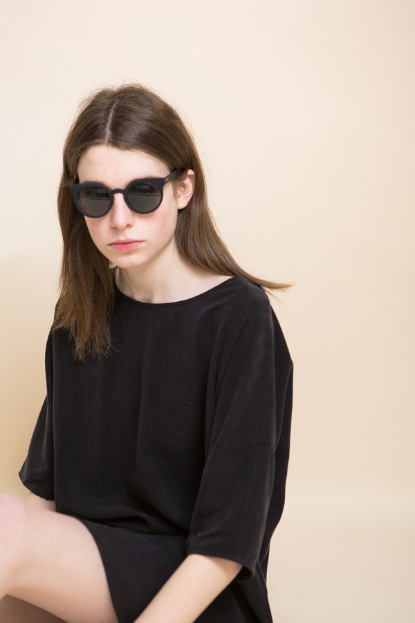 KOMONO Lulu Sunglasses / Black Metal KOMONO Lulu Sunglasses / Black Metal