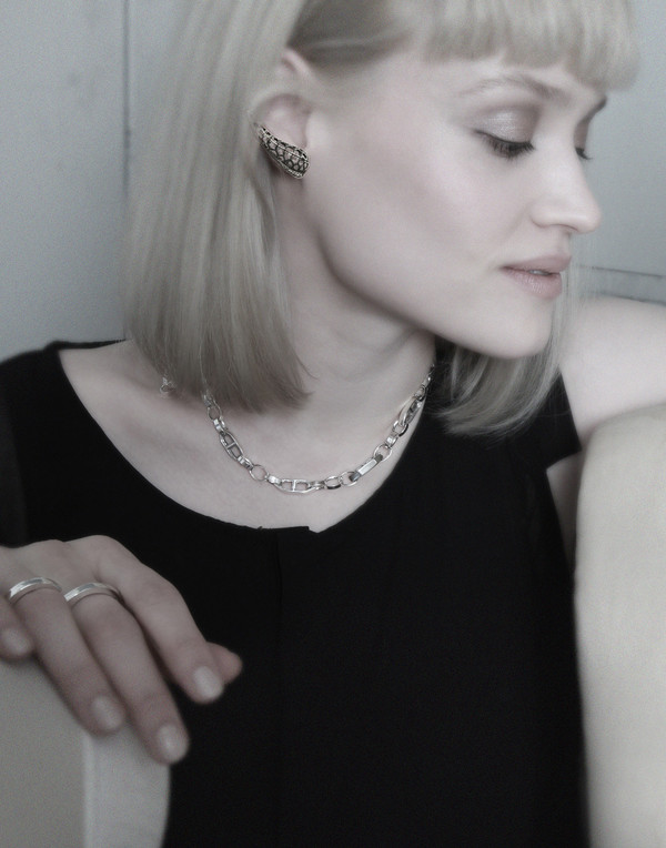 Lacar Obelisk Earcuff Lacar Obelisk Earcuff